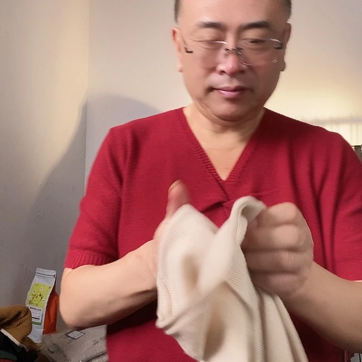 m***g7155 杏色2XL哈哈哈哈哈