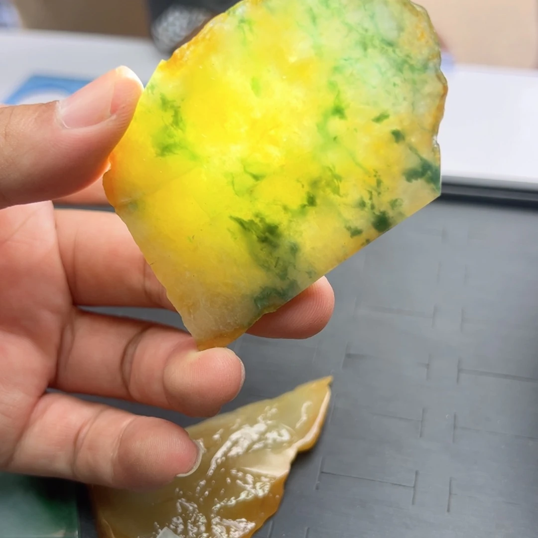 定制翡翠未镶嵌翡翠定制