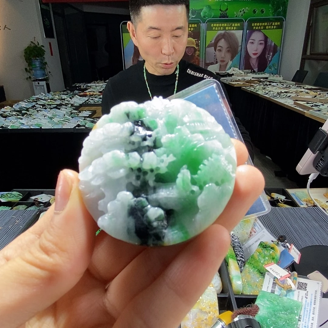 颈饰未镶嵌翡翠翡翠