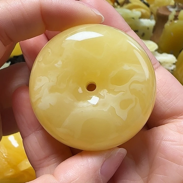 蜜蜡珠宝奇石未镶嵌