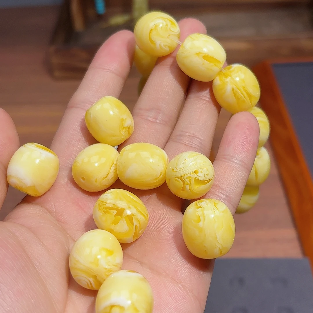 37满肉飘白花老型珠单颗，文玩配饰diy饰品。要一条拍12，13颗左右