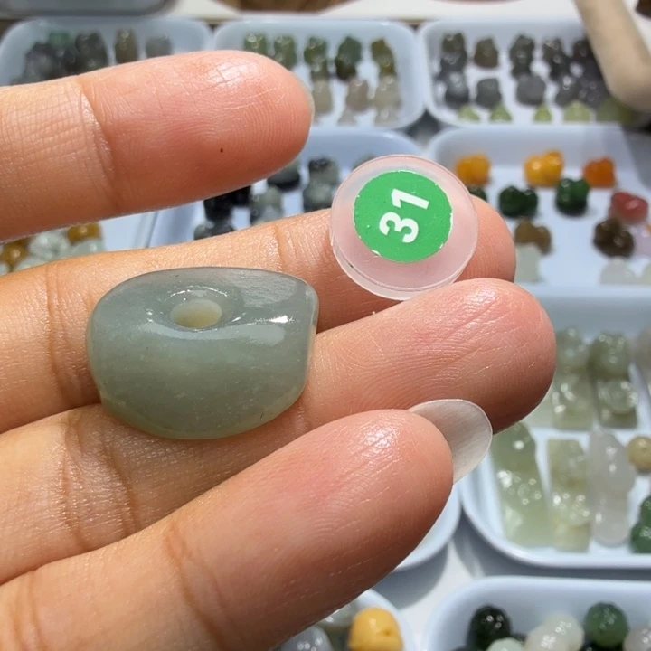 未镶嵌和田玉珠宝半成品