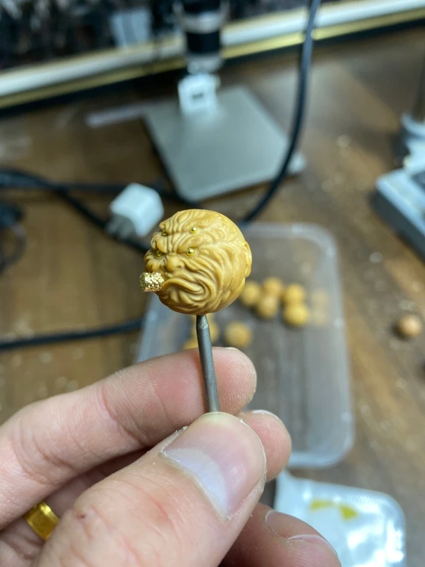 猴头手串单颗雕刻镶嵌四目大烟鬼