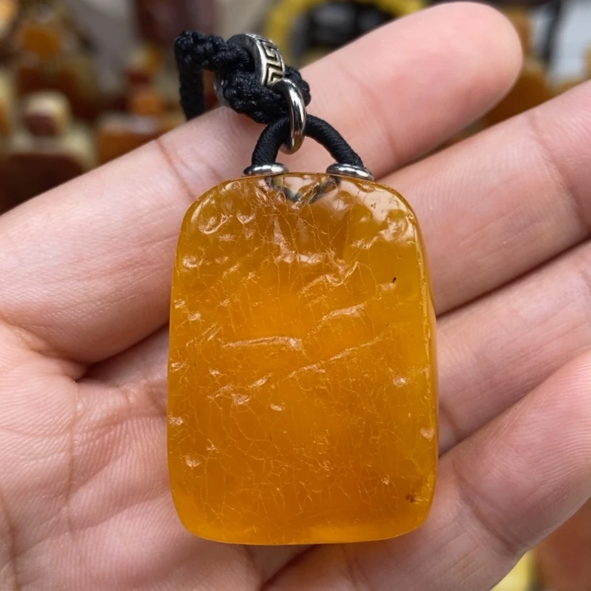 【闪购商品】琥珀颈饰未镶嵌