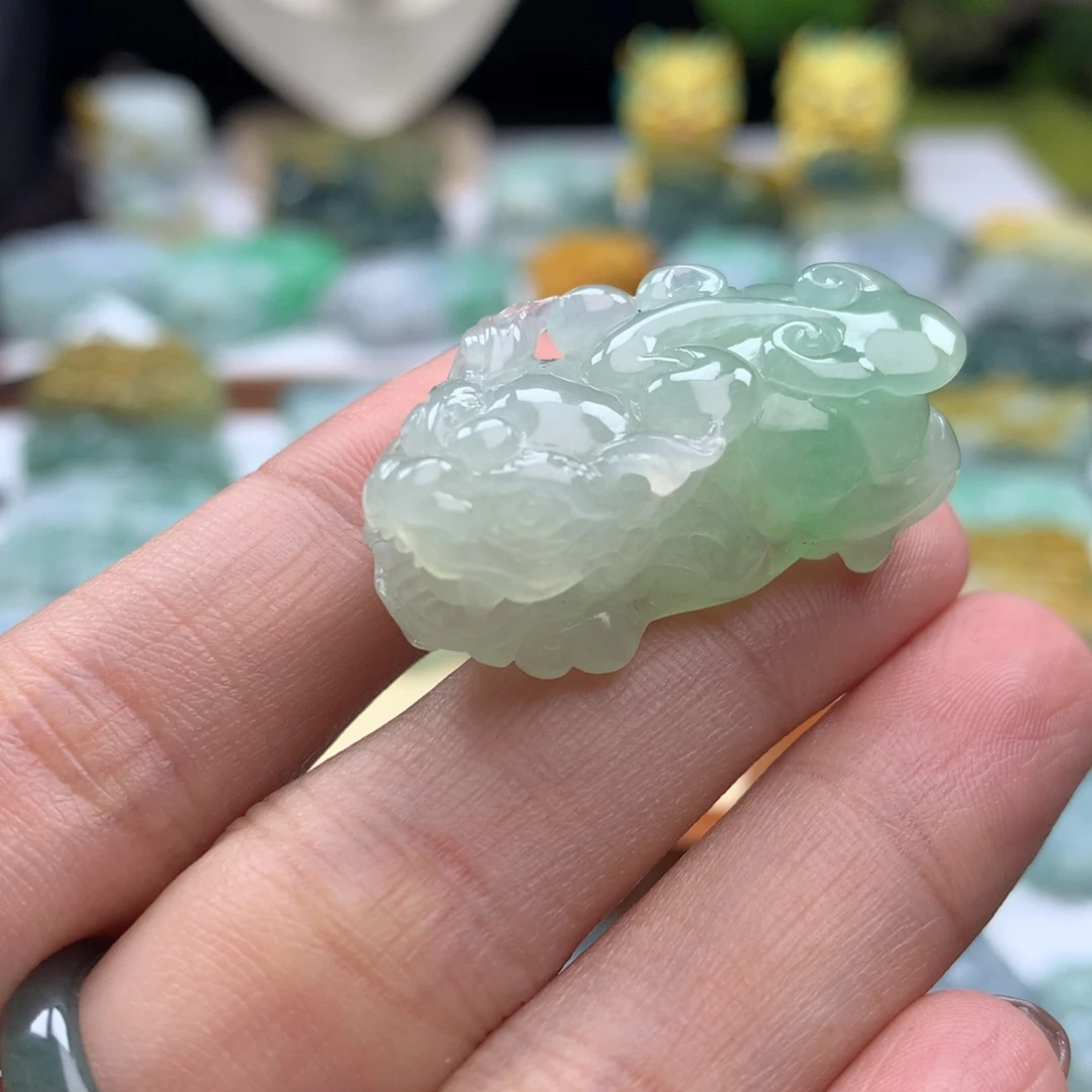 翡翠未镶嵌颈饰貔貅10