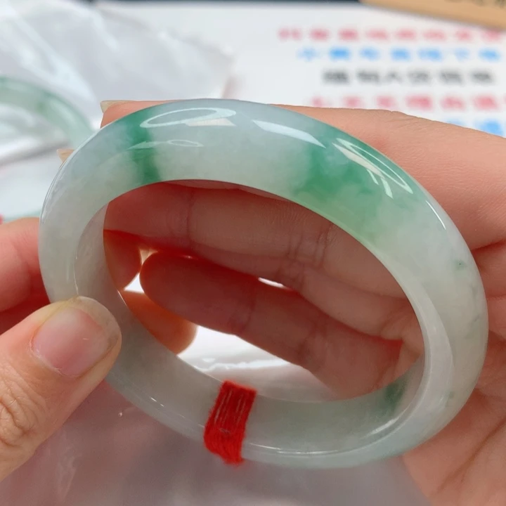 翡翠手镯未镶嵌强推