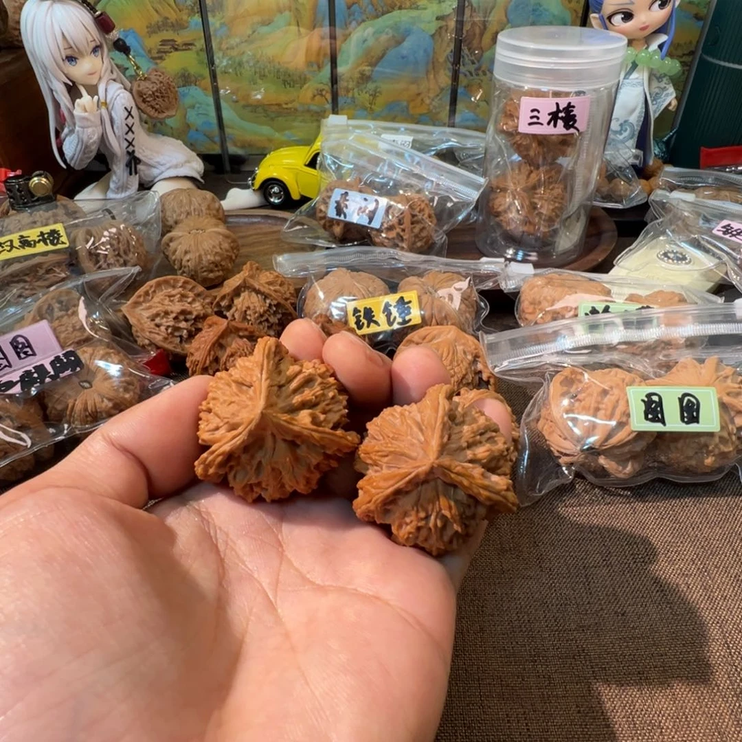 文玩核桃把件钱****钱40左右全品三棱特价品不退