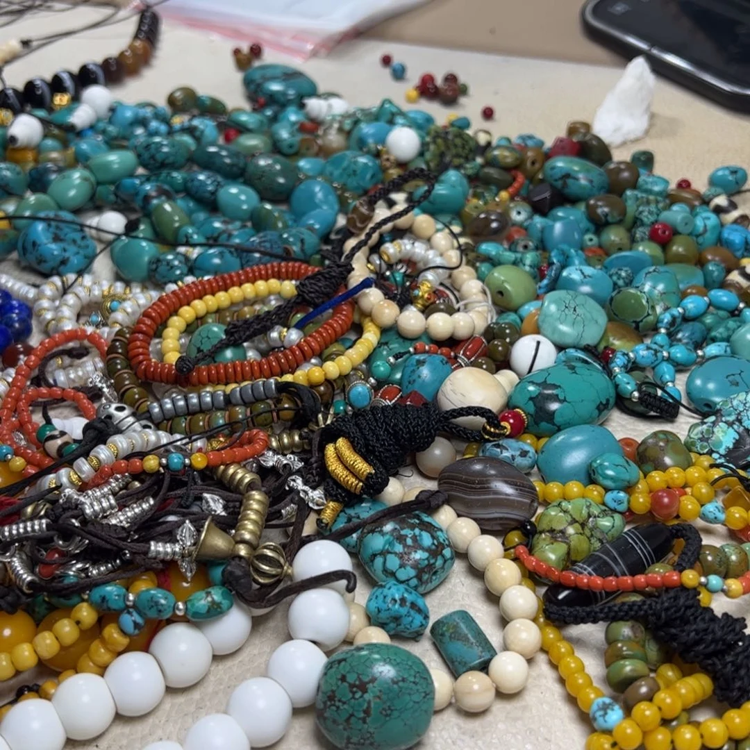 南红玛瑙颈饰合金