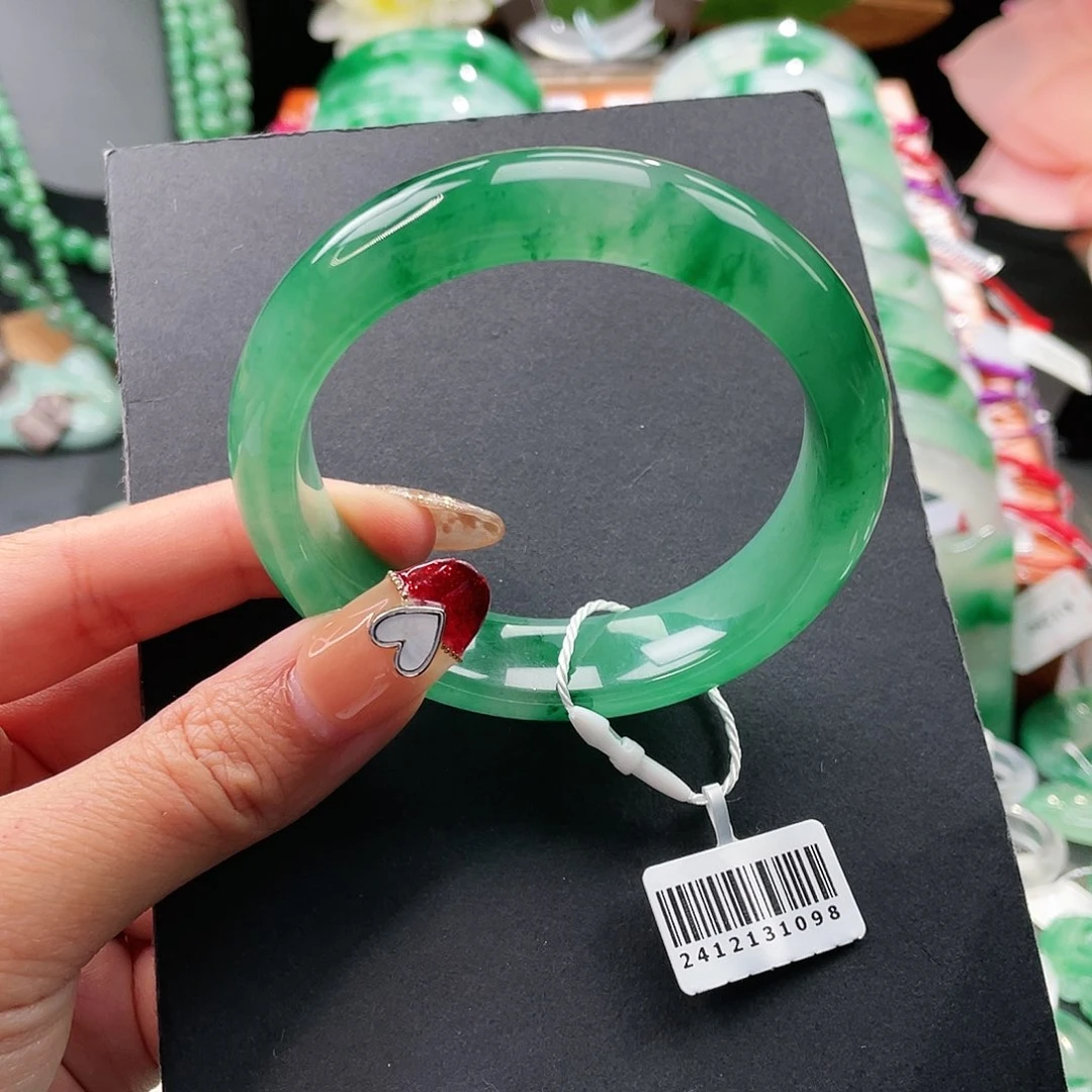 石英质玉手镯未镶嵌暖**?56