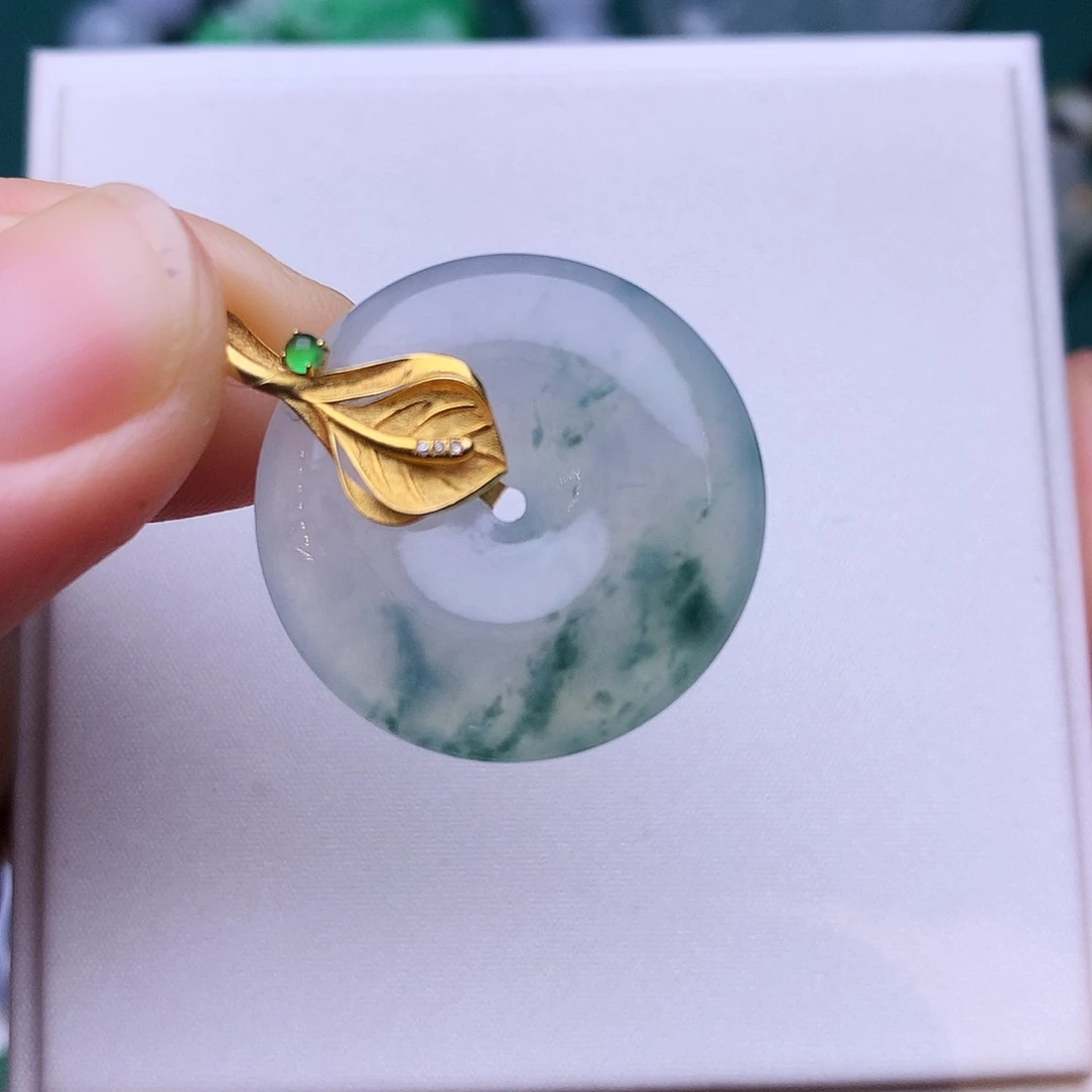 翡翠18K金镶嵌颈饰卡6