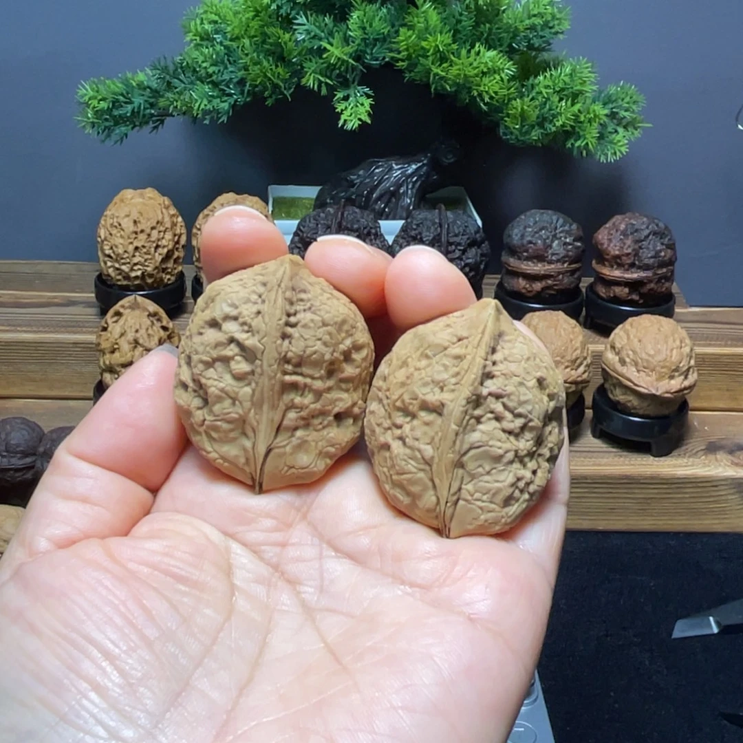 文玩核桃把件云南铁核桃45