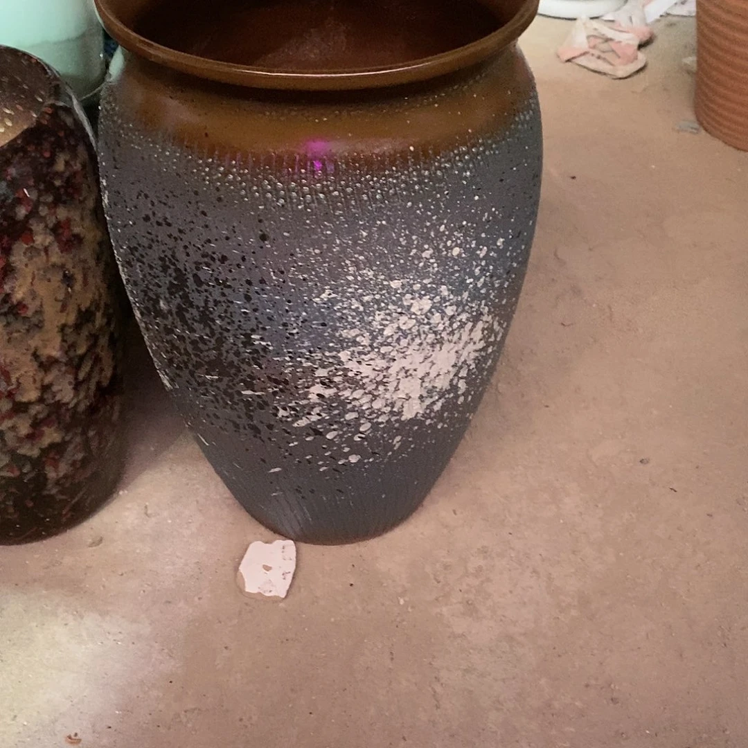 紫砂花盆瑕疵25/40…..