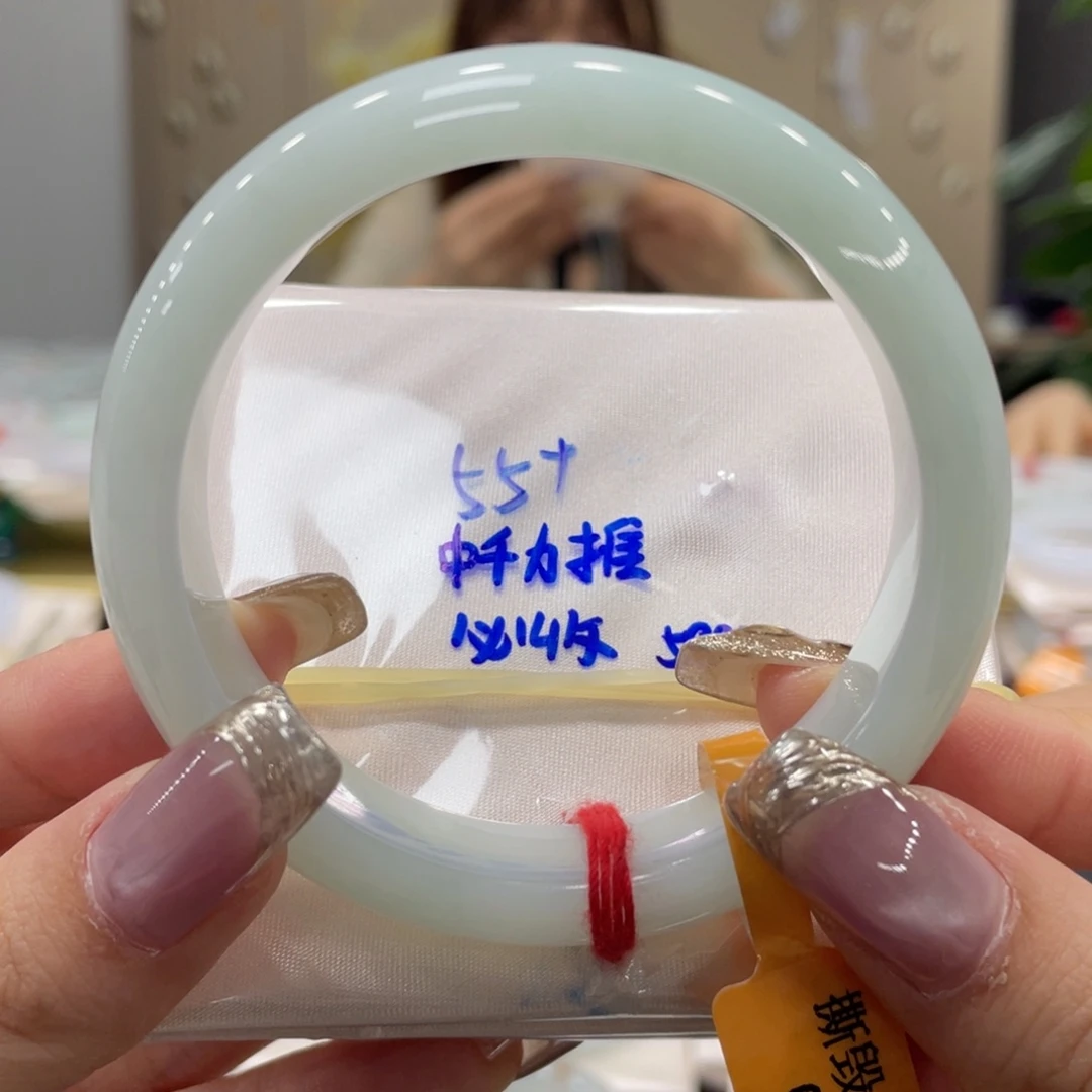 未镶嵌手镯翡翠翡翠