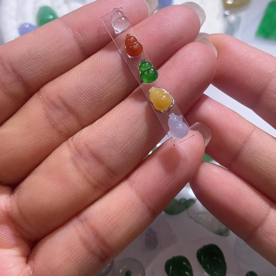 未镶嵌定制翡翠翡翠