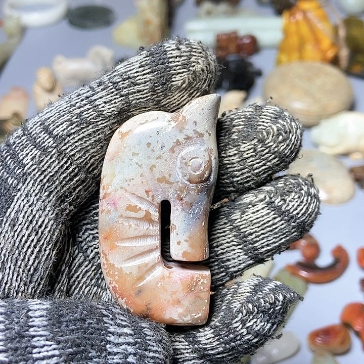 和田玉未镶嵌颈饰142