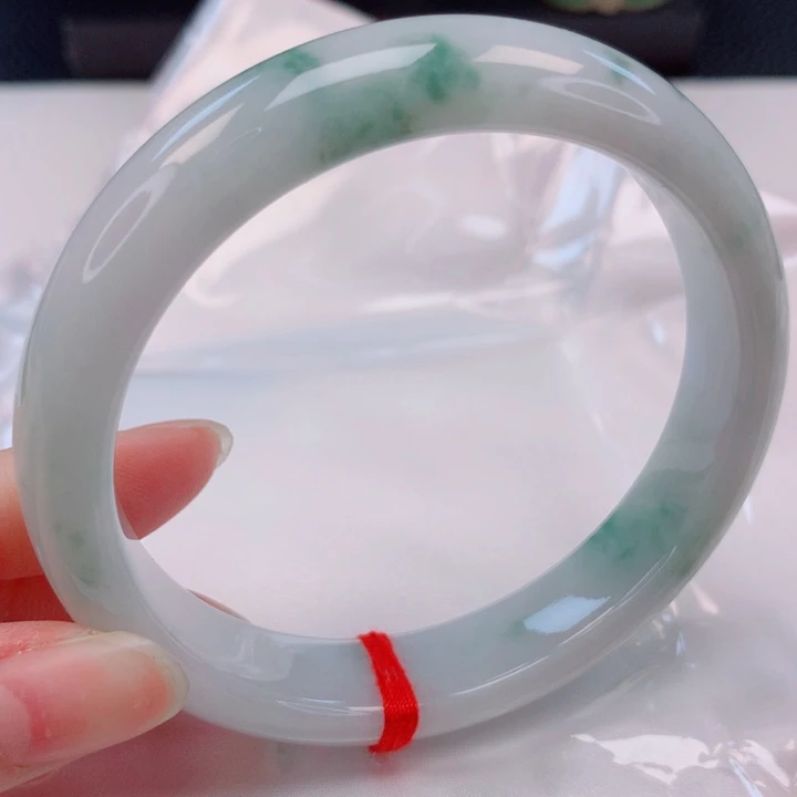 翡翠未镶嵌手镯60圈