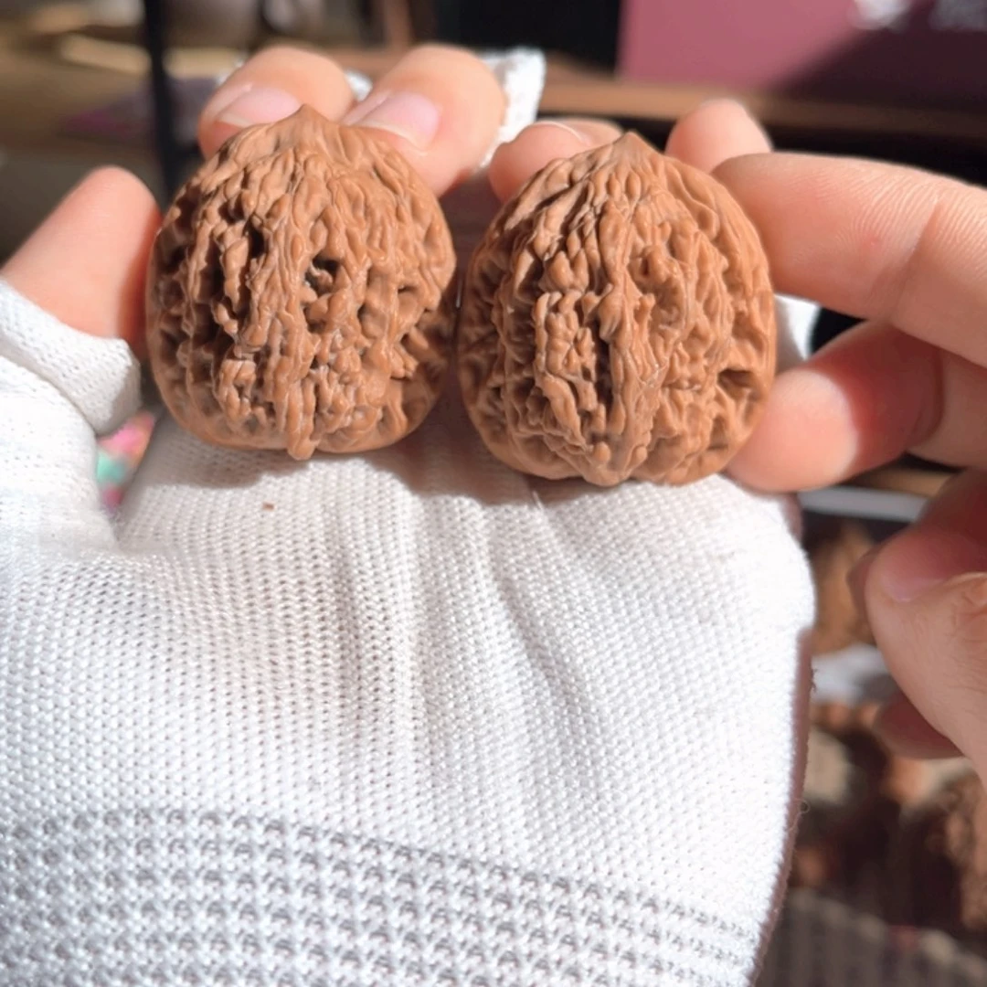 文玩核桃吊坠堂上虎