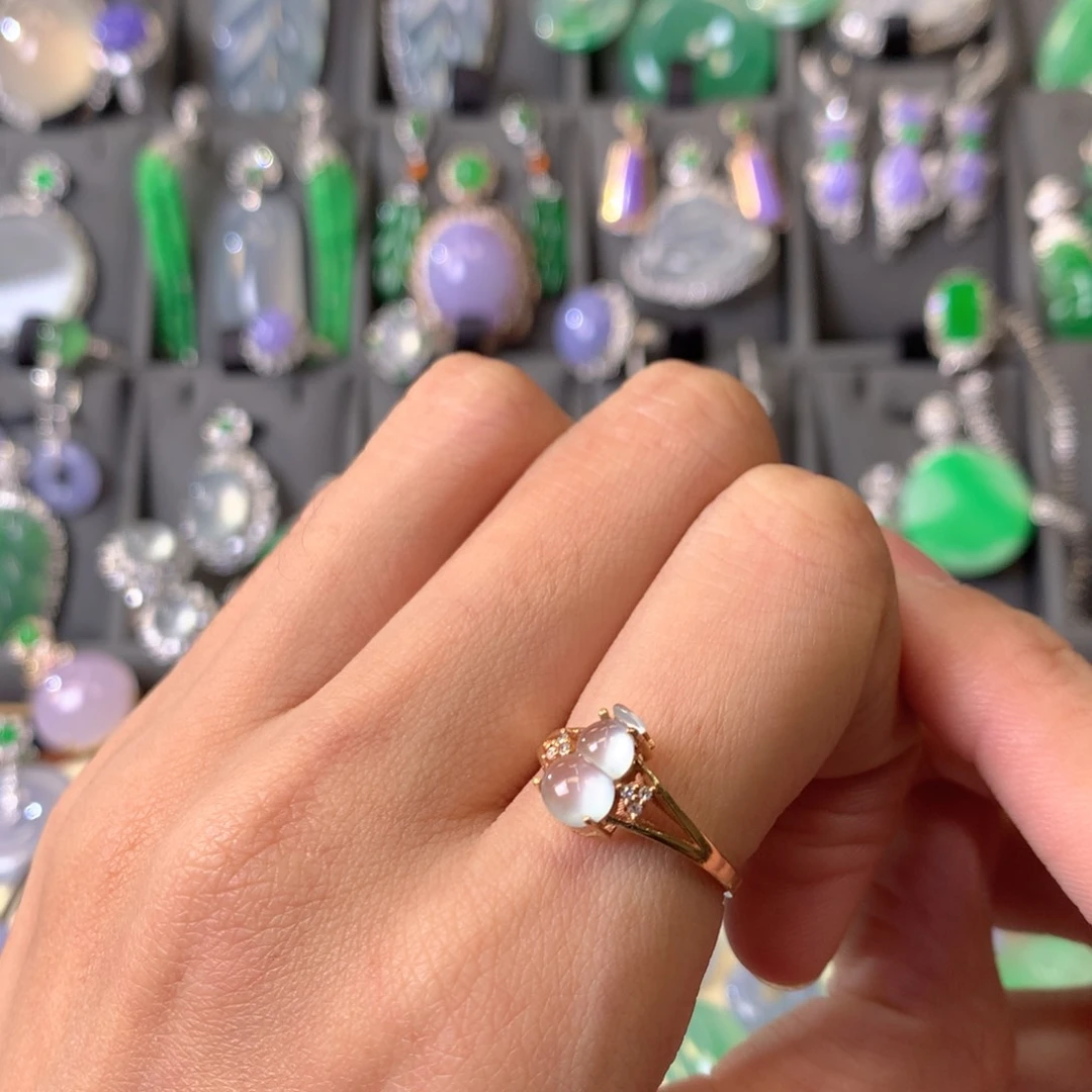 翡翠戒指18K金镶嵌戒指