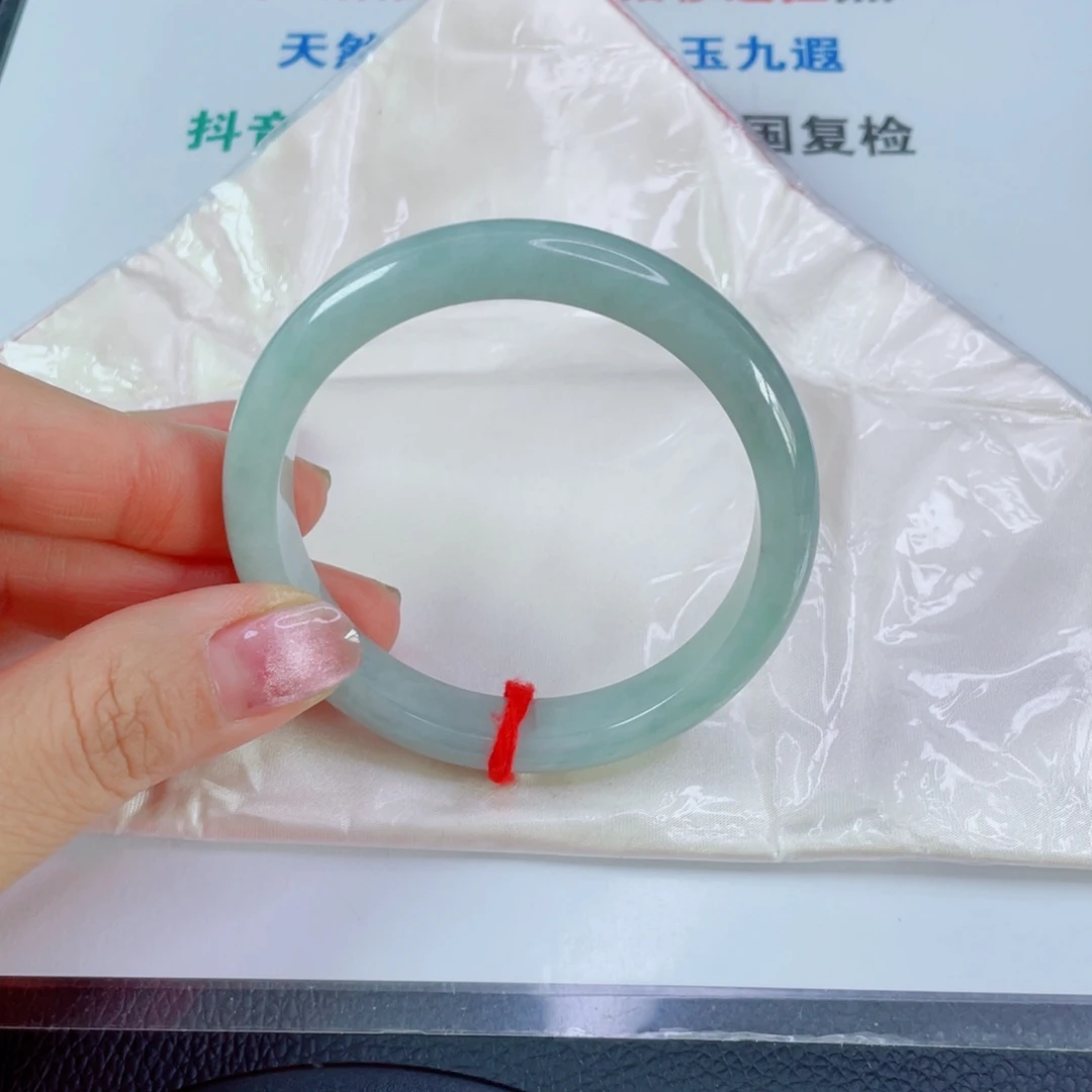 平****翡翠手镯未镶嵌天然