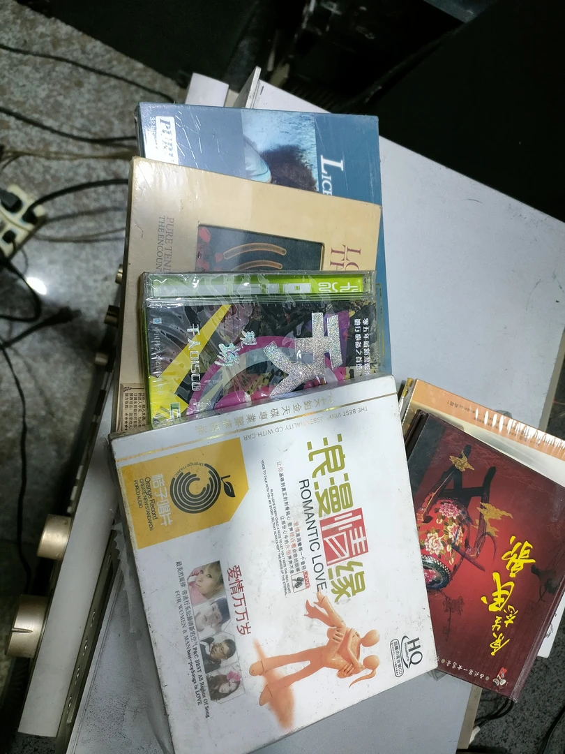 未拆封  全新未拆封正版CD售出不退不换运费到付