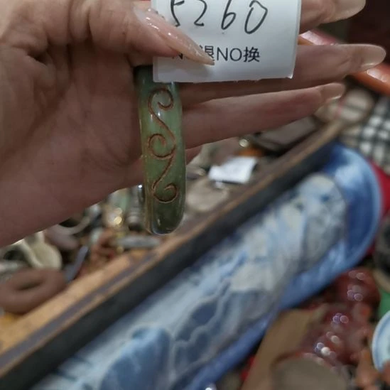 刘***雷老挝石5260号工艺品