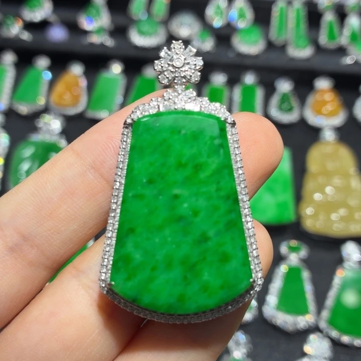 翡翠18K金镶嵌吊坠(不含链)翡翠