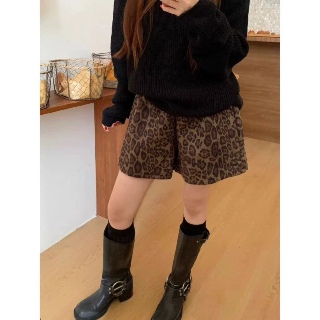 韩系早秋设计感加厚豹纹a字阔腿短裤