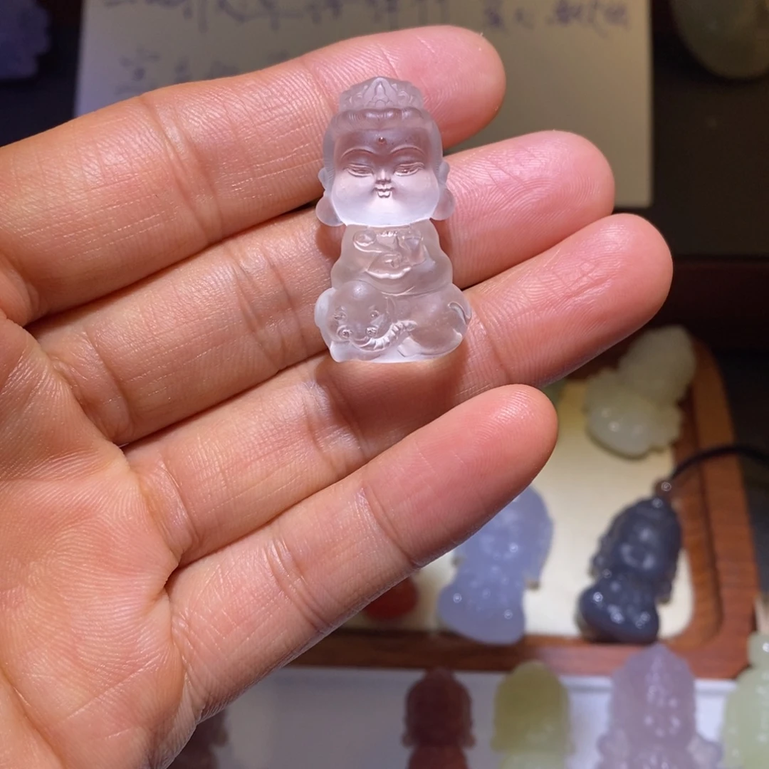 不***生水晶吊坠(不含链)未镶嵌普贤宝宝