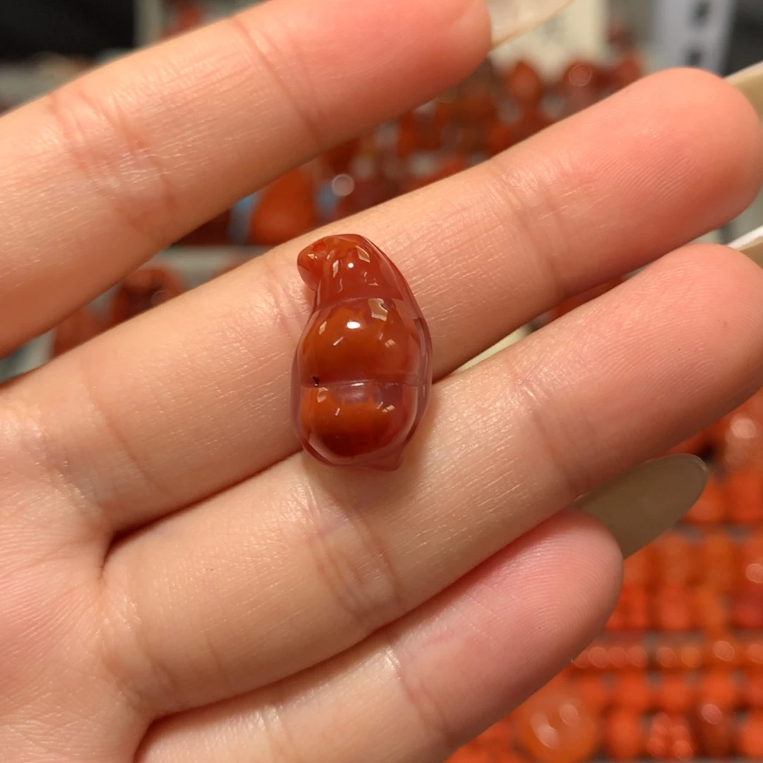 【闪购商品】未镶嵌福豆微瑕放漏南红玛瑙