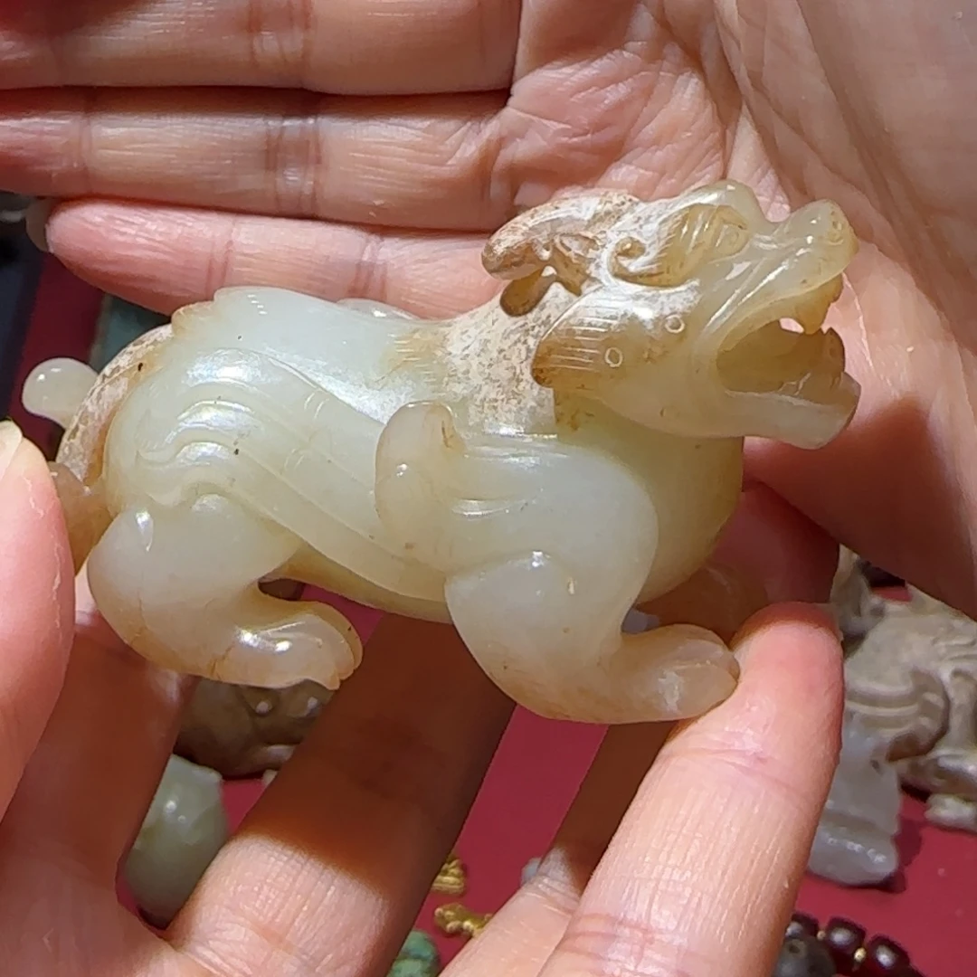 畅***宇和田玉未镶嵌挂件