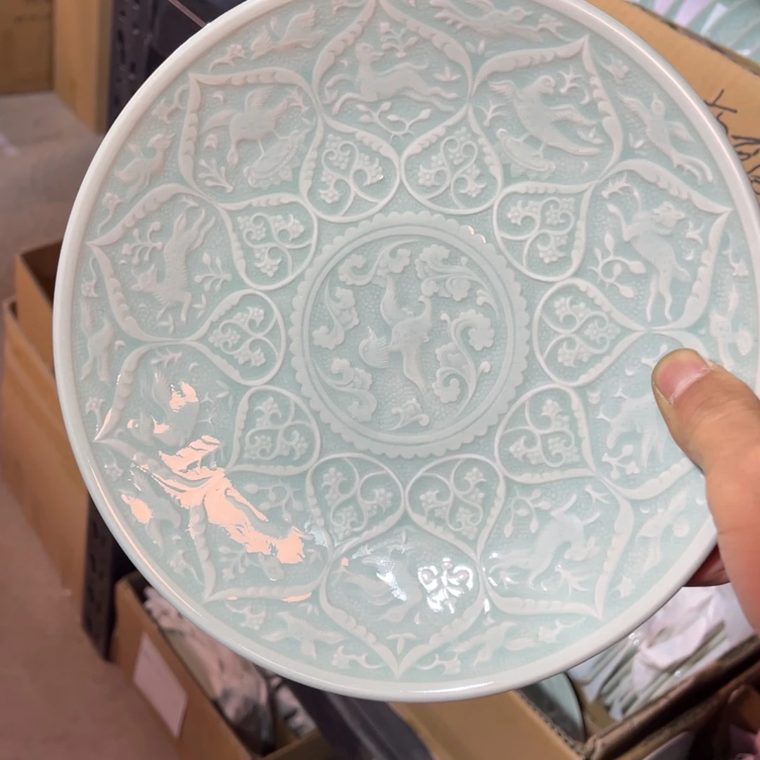 瓷微瑕天青色满花盘特价包邮