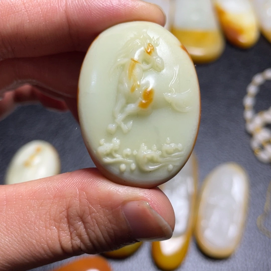 和田玉未镶嵌颈饰