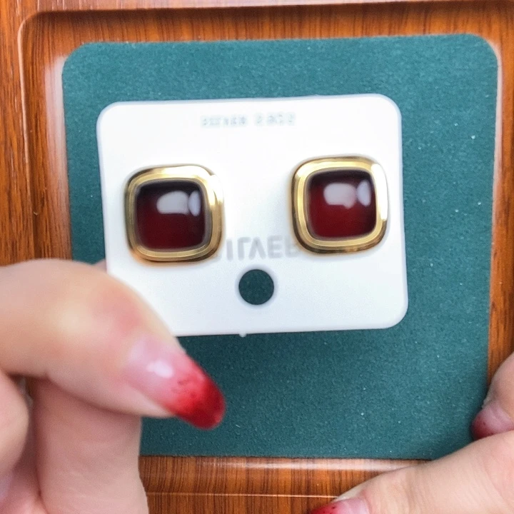 血珀耳饰银S925镶嵌耳钉