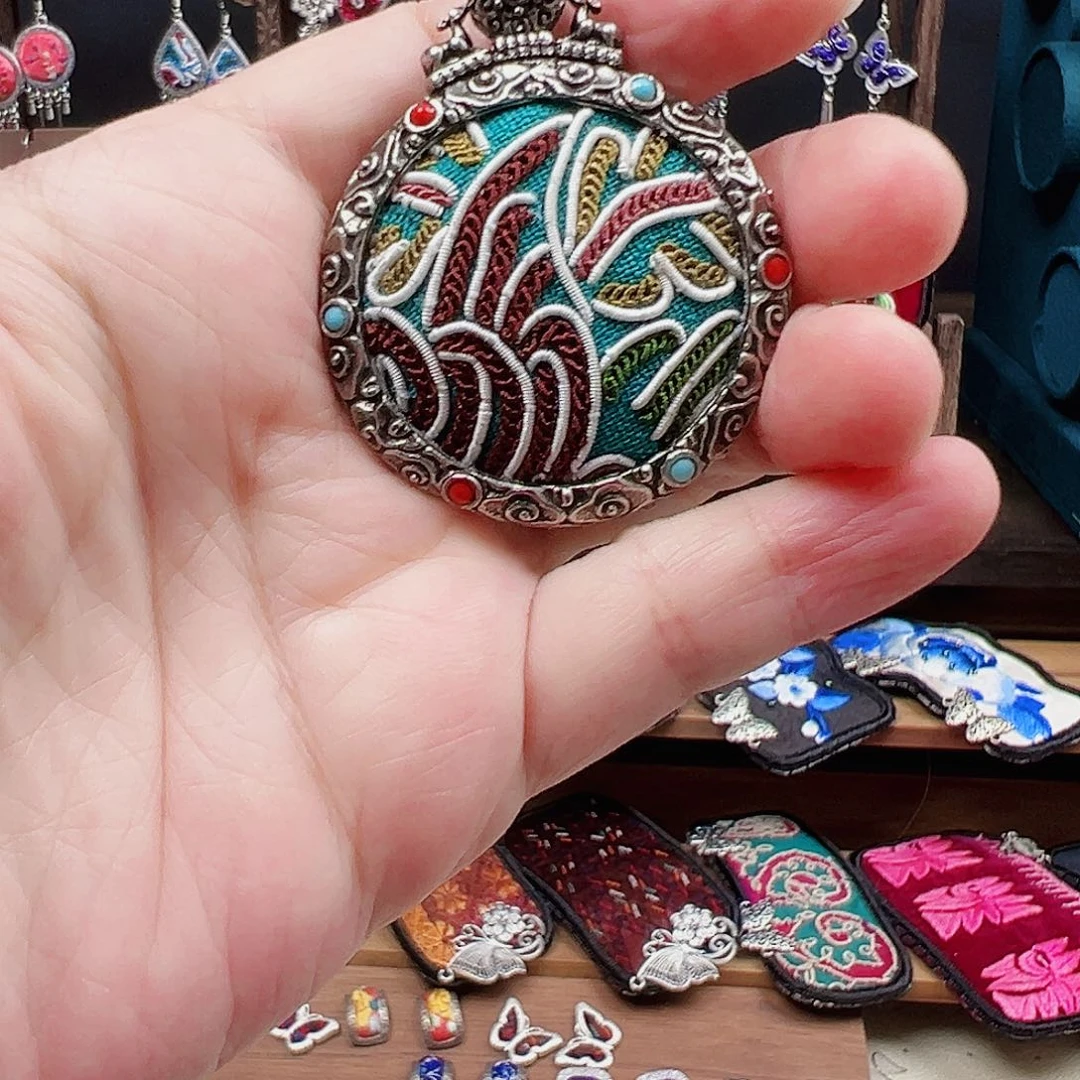 织绣手工刺绣工艺品