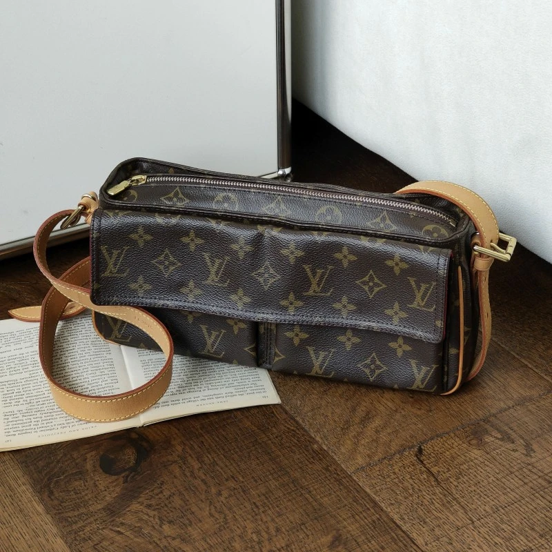 95新 LouisVuitton/路易威登 棕色老花骆驼小号腋下单肩包52223