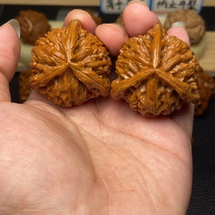 文玩核桃把件工艺三棱