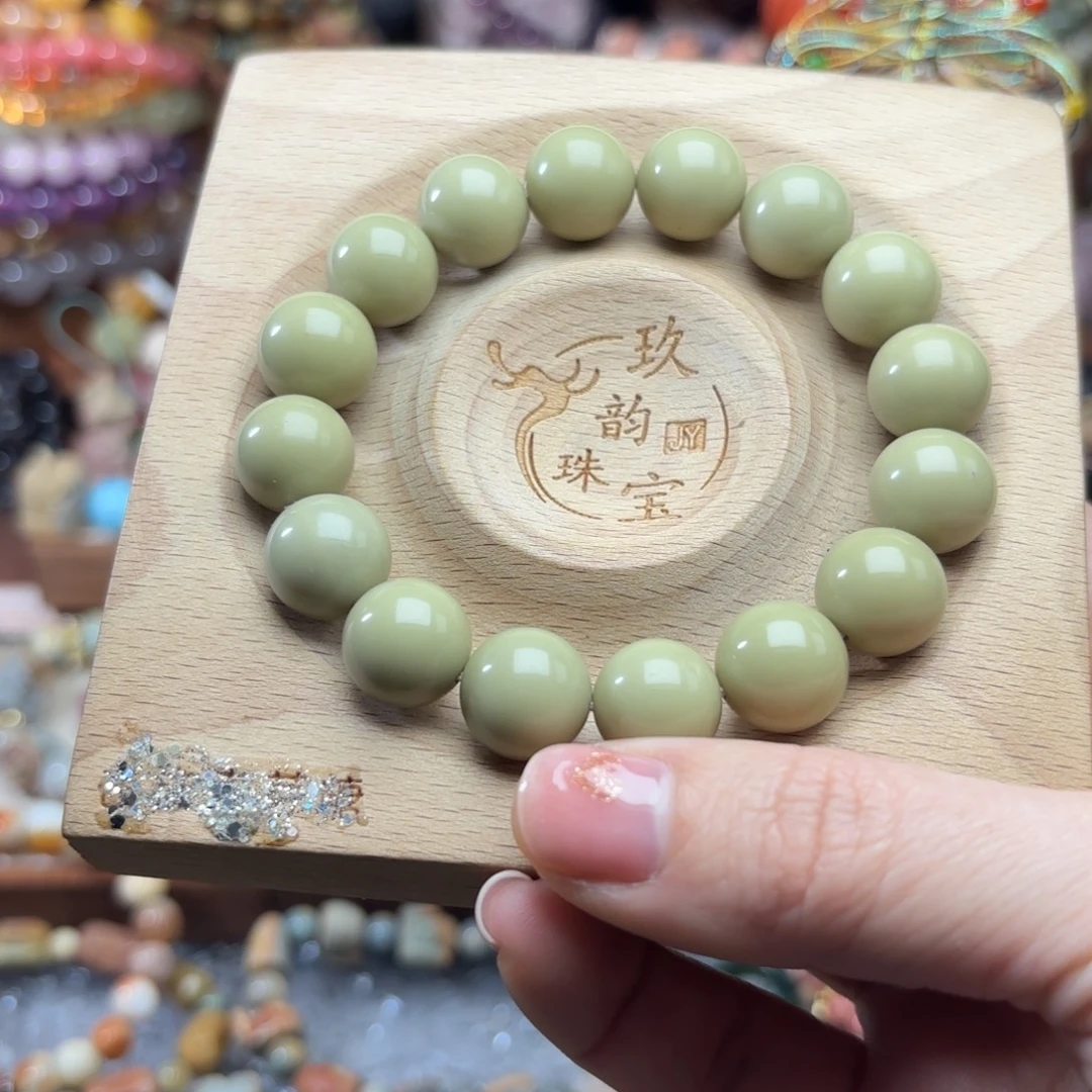 石英质玉未镶嵌珠宝半成品