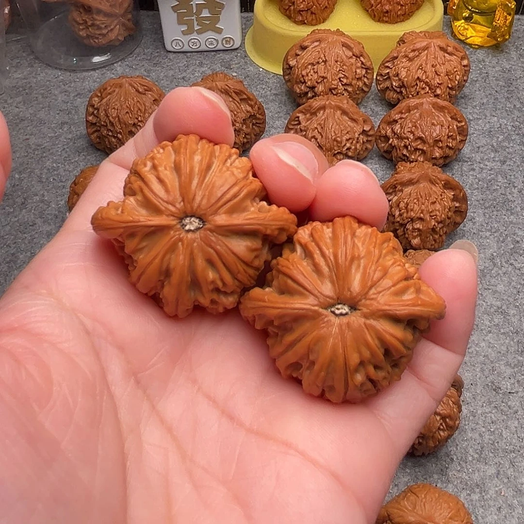 把件文玩核桃古***_精品蝴蝶磨39全品