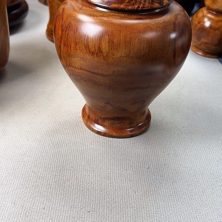 木质江*越南黄花梨茶叶罐一个