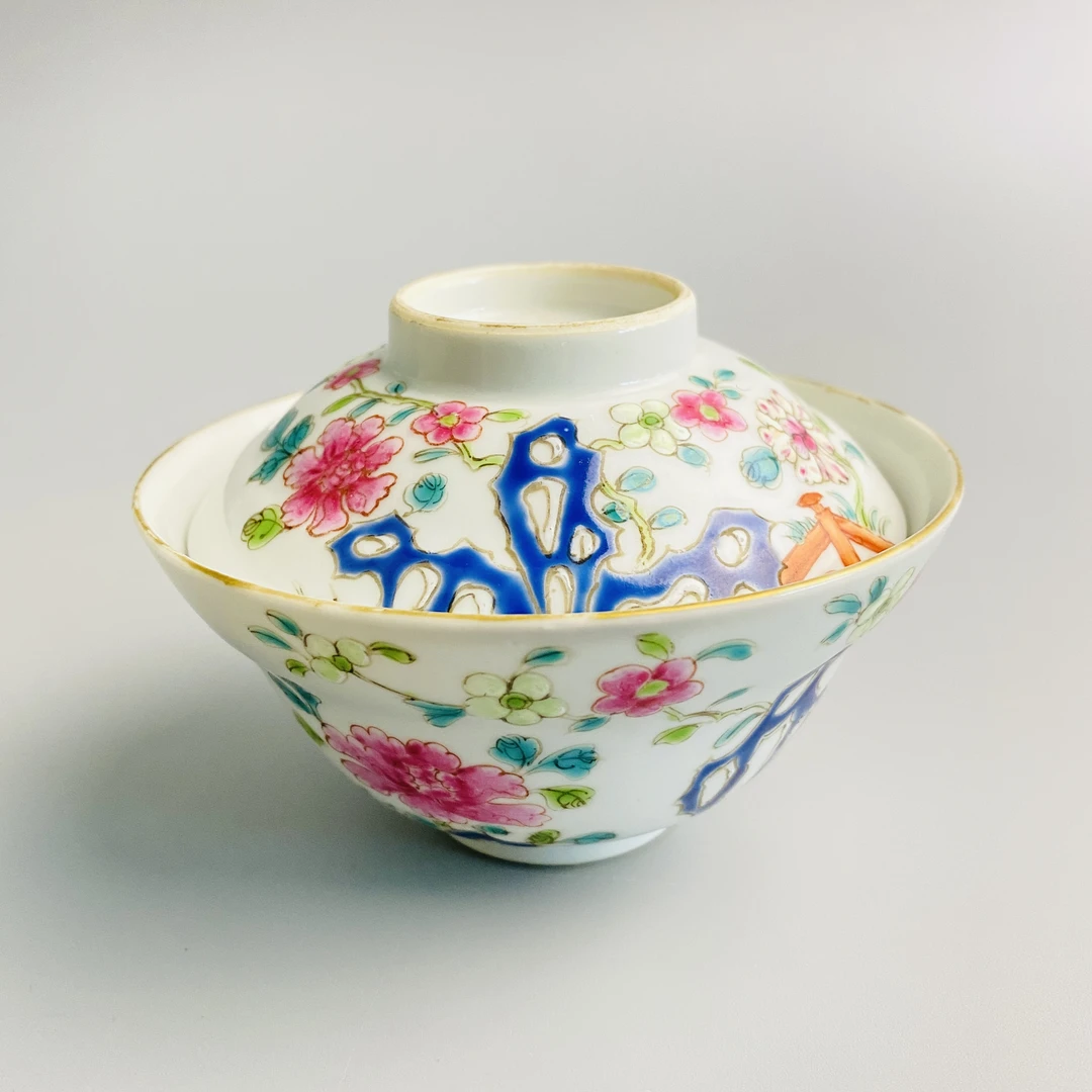 清晚期・粉彩洞石花卉纹盖杯【古董拍卖】ZJ25ZJ0303121