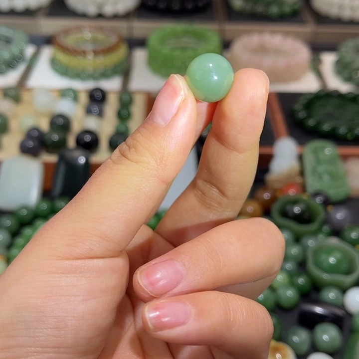 和田玉未镶嵌珠宝半成品卡13粉青