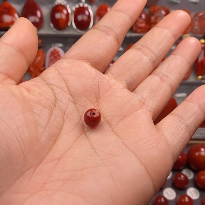 南红玛瑙单珠7.9m未镶嵌大****车