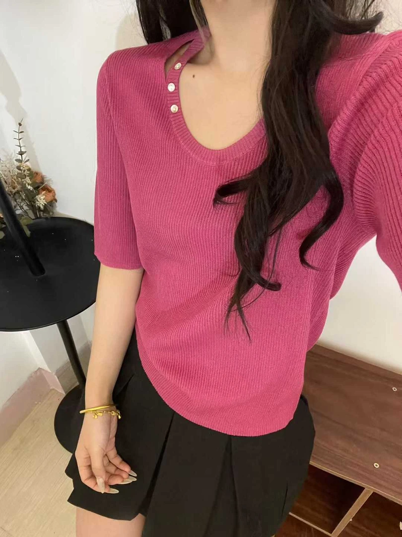 短袖薄款夏季女装镂空针织衫休闲风圆领不规则上衣