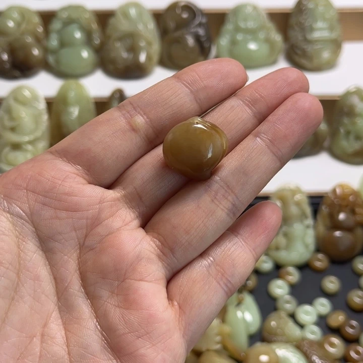 和田玉颈饰未镶嵌欢*