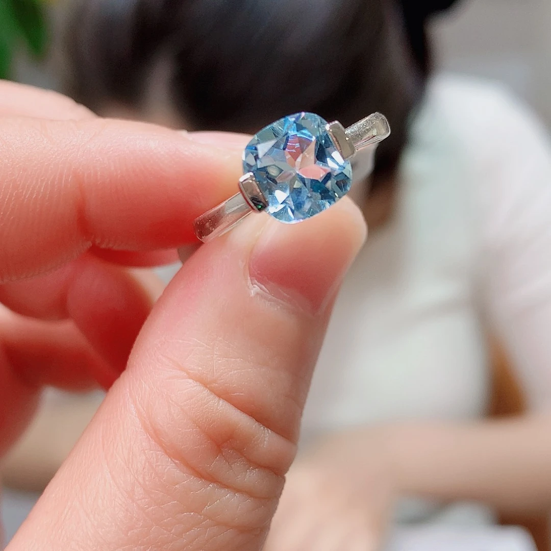 银S925镶嵌戒指托帕石