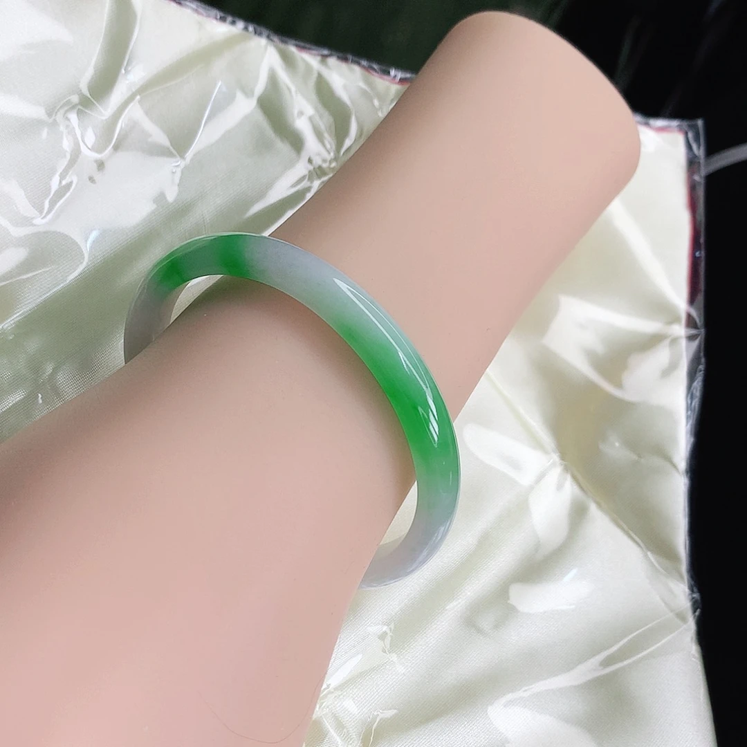 翡翠手镯未镶嵌缅甸天然a货翡翠57贵妃