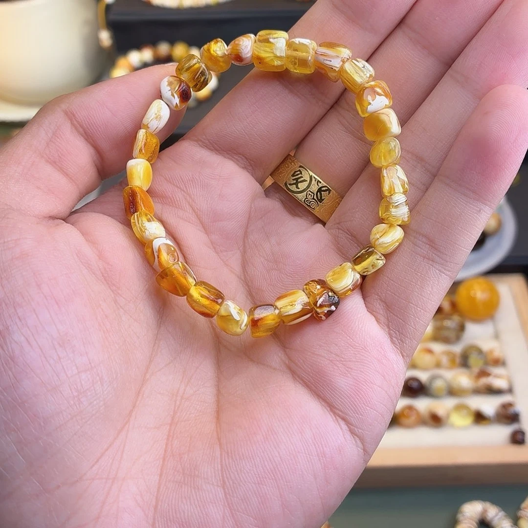琥珀未镶嵌手链特色蜜蜡随形手串，尺寸4mm+，不退不换