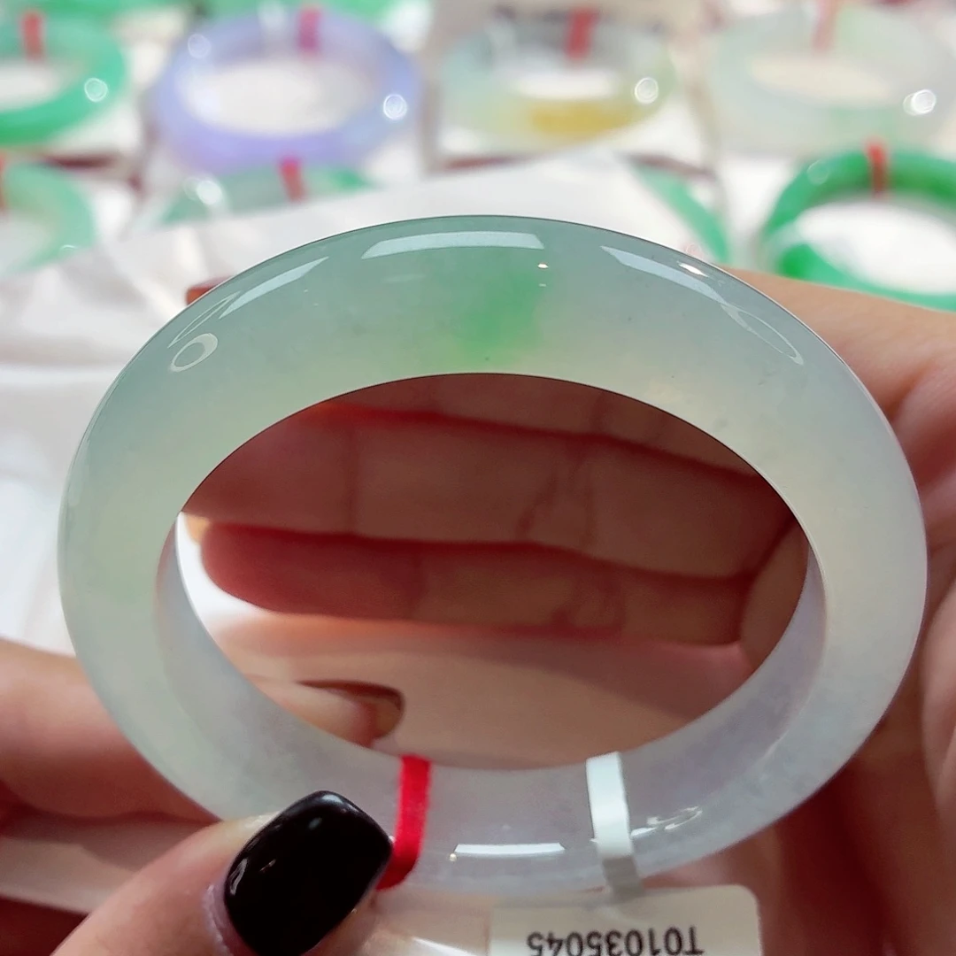 翡翠未镶嵌手镯冰晴绿点翠68-066