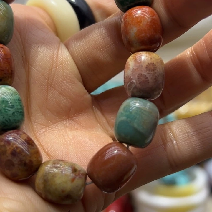 玻璃1.2老邢多宝姑娘玉手串