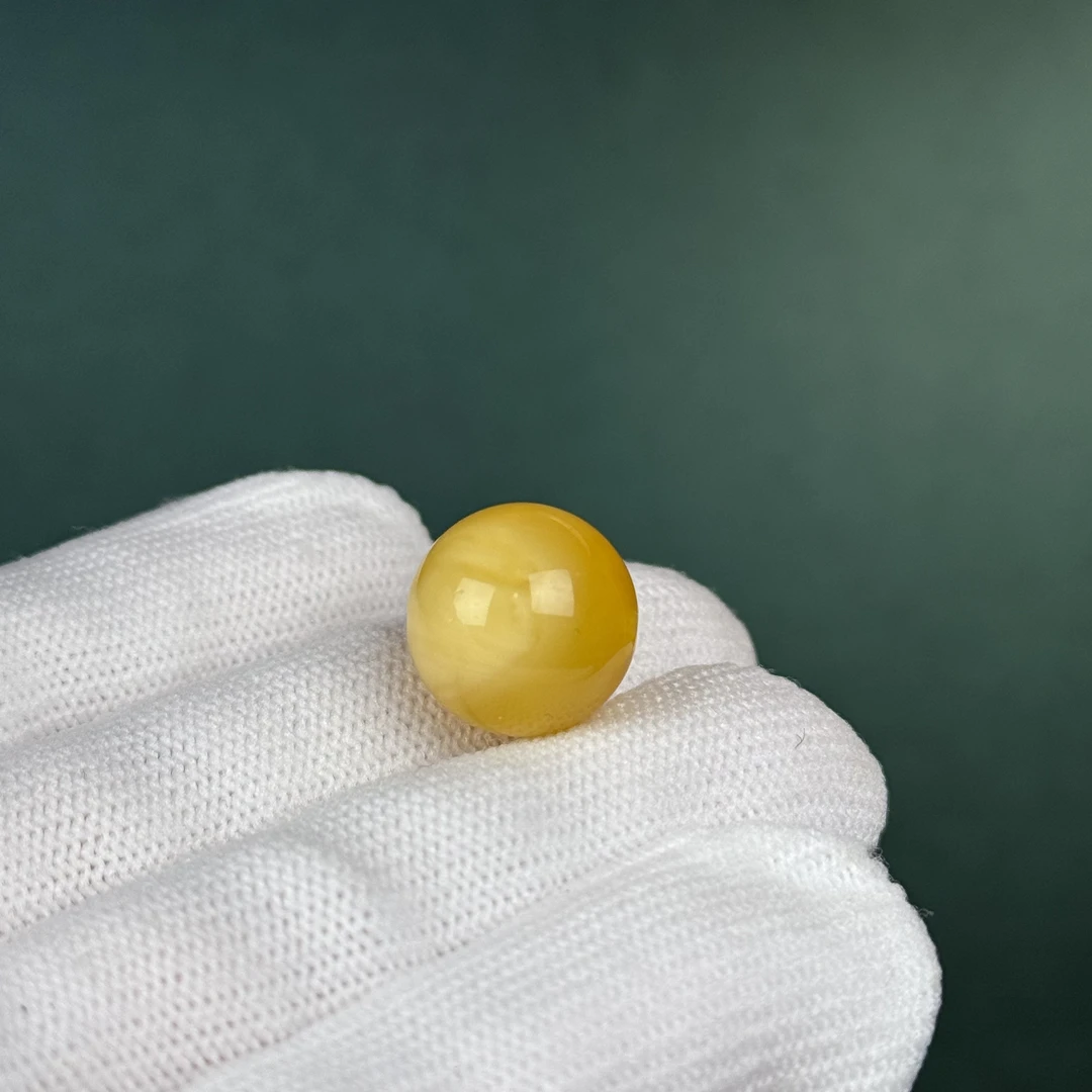 A8120天然原矿蜜蜡 鸡油黄圆珠【微微瑕】14.4mm支持复检假一罚十
